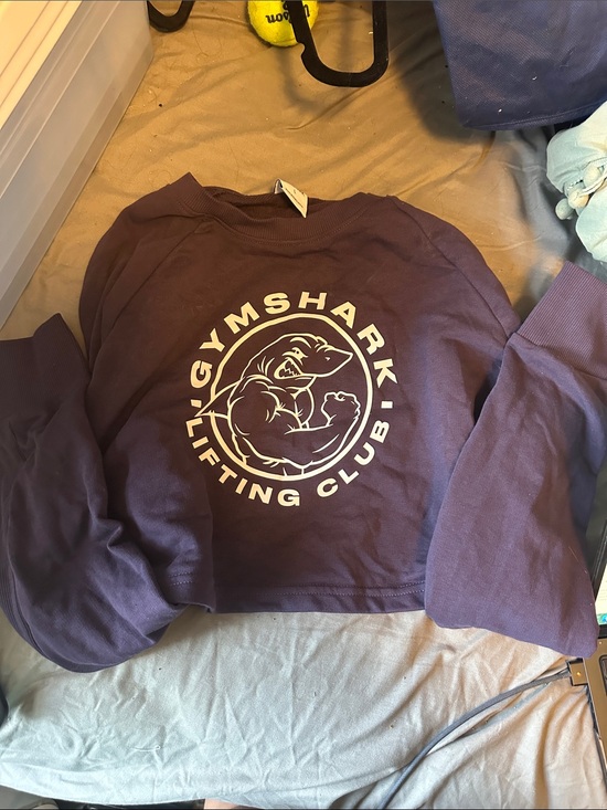 Gymshark Tops - Gymshark cropped sweatshirt